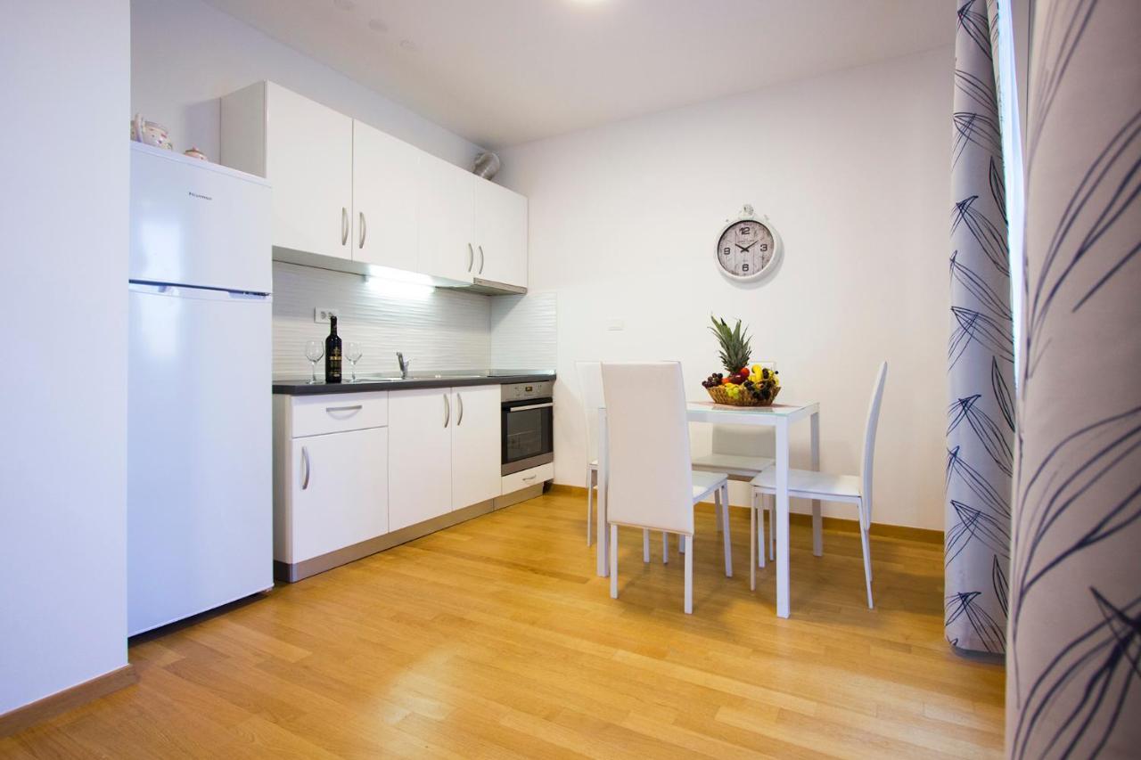 Apartment Luka Split Exterior photo